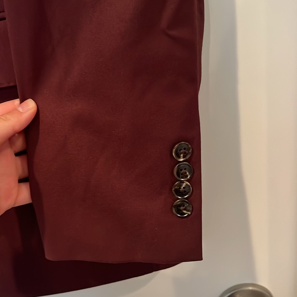 Alton Lane Mercantile Jacket Tailored Fit in Burgundy - Picture 4 of 7